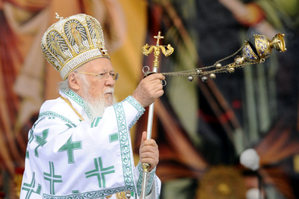Konstantinopolský patriarcha Bartoloměj, považovaný za nejvyšší autoritu pravoslavné církve, vedl 25. května v Mikulčicích na Hodonínsku bohoslužbu u příležitosti oslav 1150. výročí příchodu věrozvěstů a moravských duchovních patronů Cyrila a Metoděje.