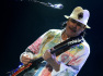 Ilustrační foto - Slavný americký kytarista, zpěvák a skladatel mexického původu Carlos Santana vystoupil 1. srpna v Praze. Letos šestašedesátiletý nositel mnoha ocenění se v metropoli představil po třech letech, tentokrát v rámci turné World Tour 2013.