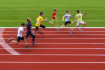 Sportující děti, běh, atletika - ilustrační foto.