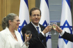 Ilustrační foto - Izraelský prezident Isaac Herzog a jeho žena Michal v Knessetu.