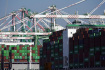 Ilustrační foto - Lodní kontejnery v přístavu. Ilustrační foto. 
