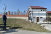Předseda Senátu Miloš Vystrčil navštívil 25. března 2022 obce, které v červnu předchozího roku postihlo tornádo. Na snímku v Mikulčicích na Hodonínsku. 