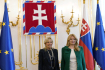Zprava slovenská prezidentka Zuzana Čaputová a americká první dáma Jill Bidenová. 