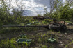 Trosky ruského tanku u ukrajinské vesnice Malá Rohaň v Charkovské oblasti, 16. května 2022.