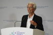 Christine Lagardeová při tiskové konferenci, kde vysvětluje rozhodnutí ECB v Amsterdamu 9. června 2022.