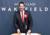 Ilustrační foto - Britské doplňovací volby. Na snímku vítěz v obvodu Wakefield Simon Lightwood za Labour party ve West Yorkshire 24. června 2022.