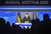 Videoprojev ukrajinského prezidenta Volodymyra Zelenského k účastníkům Světového ekonomického fóra ve švýcarském Davosu, 18. ledna 2023.