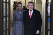 Prezidentský kandidát Andrej Babiš s manželkou Monikou ve volební místnosti ve druhém kole prezidentských voleb, 27. ledna 2023, Průhonice.