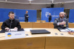 Ukrajinský prezident Volodymyr Zelenskyj na summitu EU v Bruselu, 9. února 2023. Vpravo je šéf Evropské rady Charles Michel.