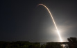 Raketa Falcon 9 s lodí Crew Dragon Endeavour startuje z kosmodromu na Mysu Canaveral k  Mezinárodní vesmírné stanici. 2. března 2023.