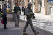 Člen protiteroristické jednotky Yamas v Jeruzalémě 10. března 2023. Yamas je jednotka typu SWAT, která má za úkol černé operace, tajné operace, protiteroristické operace, záchranu rukojmích, nepravidelné válečné operace, vysoce rizikové zatykače, speciální operace, speciální průzkum a VIP ochranu, která je přímo podřízená kontrarozvědce Šin bet.