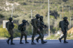 Izraelští vojáci u města Nábulus na Západním břehu, 12. března 2023. 