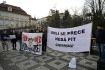 Happening pořádaný hnutím Fridays For Future nazvaný Zveřejněte dohodu, dejte stop Turówu, 13. března 2023, Praha.