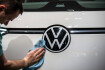 Logo automobilového koncernu Volkswagen. 