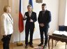 Předseda Senátu Miloš Vystrčil se společně s místopředsedkyní Jitkou Seitlovou sešli s bývalým ukrajinským velvyslancem a současným náměstkem ministra zahraničních věcí Ukrajiny Jevhenem Perebyjnisem (vpravo).