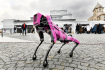 Ilustrační foto - Robotický pes Spot ze slavnostního otevření Technologického parku TechTower, v únoru tohoto roku. Se sítěmi 6G by lidé například v budoucnu mohli kdekoli na světě digitálně vklouznout do robotů, kteří by se v závislosti na stupni rozšíření chovali jako jejich piloti.