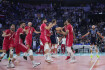 Volejbalisté Polska se radují z titulu na ME po finálovém vítězství nad domácí Itálií 16. září 2023.