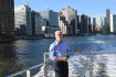 Ilustrační foto - Prezident Petr Pavel na palubě pravidelné lodní linky ze čtvrti Upper East Side na nejjižnější část newyorského Manhattanu, 22. září 2023.