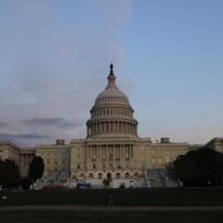 Ilustrační foto - Budova washingtonského Kapitolu, sídla Kongresu USA.