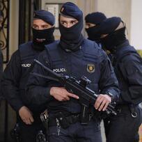 Španělští policisté - ilustrační foto.