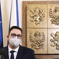 Ministryně obrany Jana Černochová (ODS) a ministr zahraničí Jan Lipavský (Piráti) vystoupili 21. ledna 2022 v Praze na tiskové konferenci k situaci na Ukrajině.