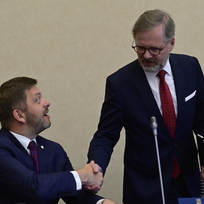 Ilustrační foto - Jednání vlády, 22. června 2022, Praha. Zleva ministr vnitra Vít Rakušan a premiér Petr Fiala. 