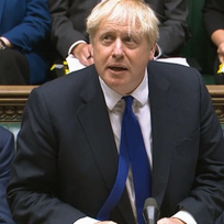 Britský premiér Boris Johnson při projevu v parlamentu 6. července 2022.