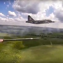 Ilustrační foto - Ruské stíhačky SU-25 na Ukrajině 2. července 2022.