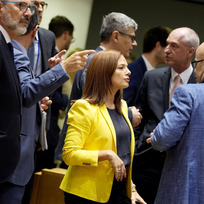 Ministři pro energetiku zemí Evropské unie při jednání v Bruselu o cenách energií 30. září 2022. Uprostřed je maltská ministryně Miriam Dalliová.