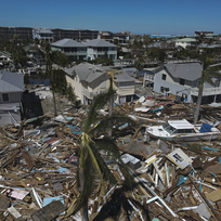 Následky úderu hurikánu Ian ve floridském městě Fort Myers Beach, 1. října 2022.