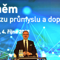 Premiér Petr Fiala zahájil 4. října 2022 Sněm Svazu průmyslu a dopravy v Brně.