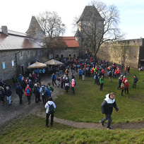 Tradiční novoroční výstup na hrad Helfštýn, 7. ledna 2023, Týn nad Bečvou, Přerovsko. Hrad patří mezi nejrozsáhlejší hradní stavby ve střední Evropě.  