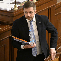 Ilustrační foto - Místopředseda vlády a ministr vnitra Vít Rakušan na schůzi Poslanecké sněmovny, 12. ledna 2023, Praha.