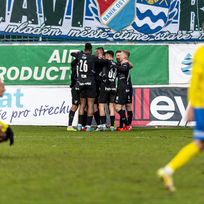 Utkání 18. kola první fotbalové ligy: FK Teplice - Baník Ostrava, 4. února 2023 v Teplicích. Hráči Ostravy se radují z gólu.