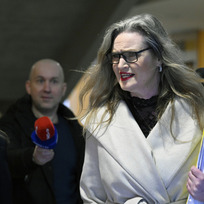 Obvodní soud pro Prahu 4 pokračoval 27. února 2023 v projednávání případu bývalé novinářky Jany Peterkové, která je obžalované ze šíření poplašné zprávy.