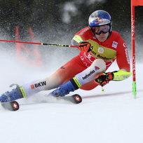 Ilustrační foto - Švýcarský lyžař Marco Odermatt na trati úvodního kola obřího slalomu SP v Soldeu v Andoře 18. března 2023.