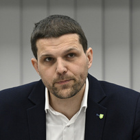 Ilustrační foto - Ministr životního prostředí Petr Hladík vystoupil na tiskové konferenci k programu Nová zelená úsporám Light, 20. března 2023, Praha.