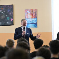 Premiér Petr Fiala navštívil 20. března 2023 Brno. Na snímku beseda se studenty Gymnázia Brno Vídeňská.