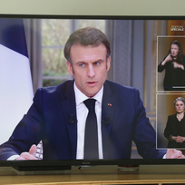 Rancouzský prezident Emmanuel Macron v televizním rozhovoru na snímku z 22. března 2023.