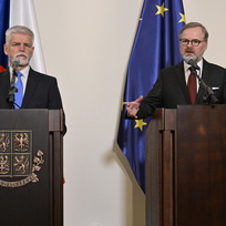 Ilustrační foto - Prezident Petr Pavel se setkal s premiérem Petrem Fialou (ODS). 2. května 2023, Pražský hrad, Praha. 