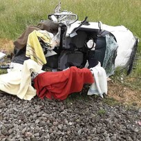 Při střetu osobního auta a vlaku 5. června 2023 v Postřelmově na Šumpersku byli zraněni dva lidé, z toho jeden těžce. 