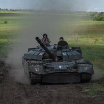 Ilustrační foto - Ukrajinský tank poblíž města Časiv Jar, 7. června 2023.