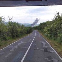 Ve Ždánicích na Hodonínsku hoří hala v průmyslovém areálu, hasiči 9. června 2023 vyhlásili třetí stupeň požárního poplachu. 