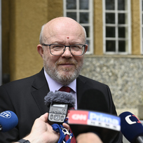 Ministr zdravotnictví Vlastimil Válek (TOP 09) při návštěvě  Psychiatrické nemocnice v Kroměříži, 19. června 2023. Kroměříž.