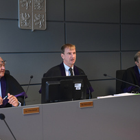 Olomoucký soud znovu otevřel korupční kauzu Vidkun, kterou mu vrátil po zrušení rozsudku Vrchní soud v Olomouci, 26. září 2023, Olomouc. Předseda senátu Martin Lýsek (uprostřed).