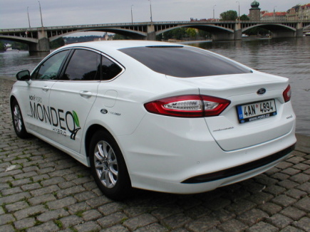 Ford Mondeo Hybrid Electric Vehicle (HEV) 
