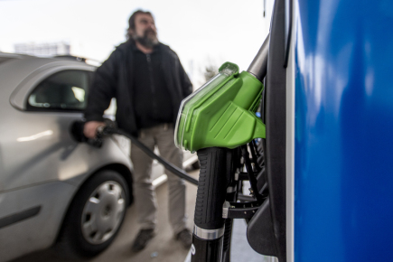 Zollbeamte: Bei der Einfuhr billiger Kraftstoffe aus Polen ohne Papiere können Menschen ihr Auto verlieren