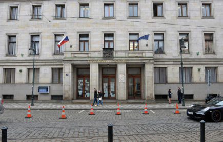 Ministerstwo Finansów sprawdzi dotacje rosyjskich firm i chce trafić do postsowieckich banków