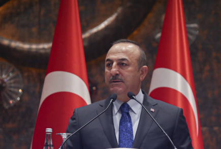 Il ministro degli Esteri turco ha ribadito le obiezioni sull’espansione della NATO in Svezia e Finlandia