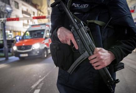 SPIEGEL: Ein russischer FSB-Agent ist offenbar bei einem Sturz aus der Botschaft in Berlin gestorben